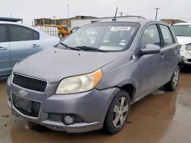 KL1TD66E59B380789 - 2009 CHEVROLET AVEO LS GRAY photo 2