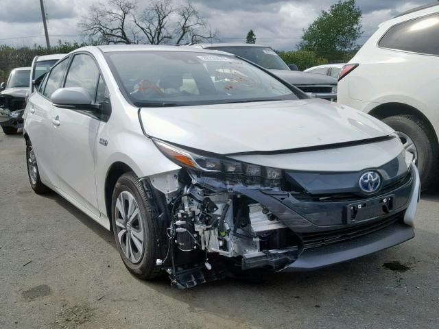 JTDKARFP6J3091130 - 2018 TOYOTA PRIUS PRIM WHITE photo 1