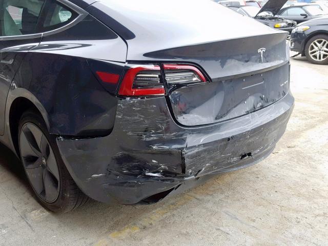 5YJ3E1EB9JF170388 - 2018 TESLA MODEL 3 BLACK photo 9