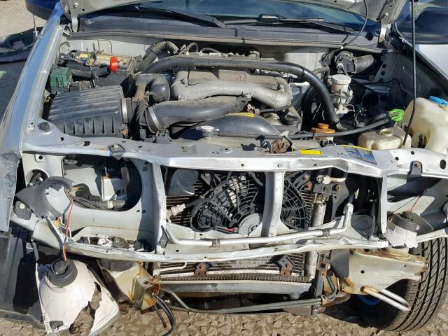 2CNBJ734246900971 - 2004 CHEVROLET TRACKER ZR SILVER photo 7