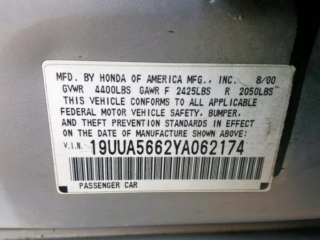 19UUA5662YA062174 - 2000 ACURA 3.2TL SILVER photo 10