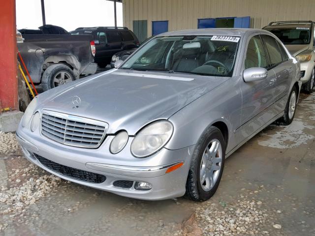 WDBUF65J65A707799 - 2005 MERCEDES-BENZ E 320 SILVER photo 2