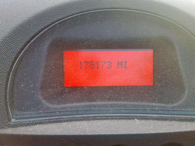 2G2WP522651284221 - 2005 PONTIAC GRAND PRIX SILVER photo 8