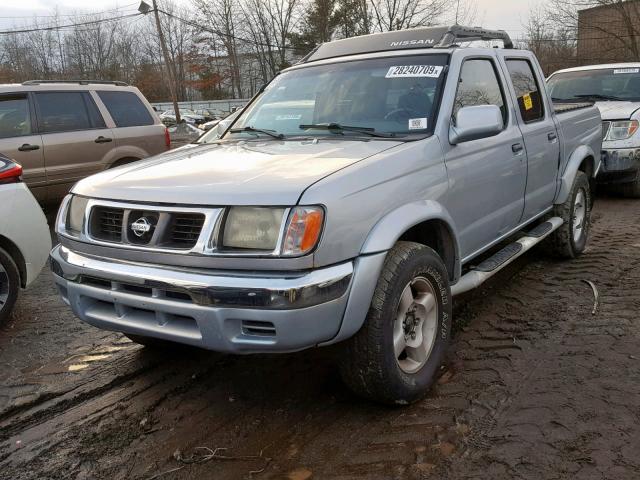 1N6ED27T6YC370642 - 2000 NISSAN FRONTIER C SILVER photo 2