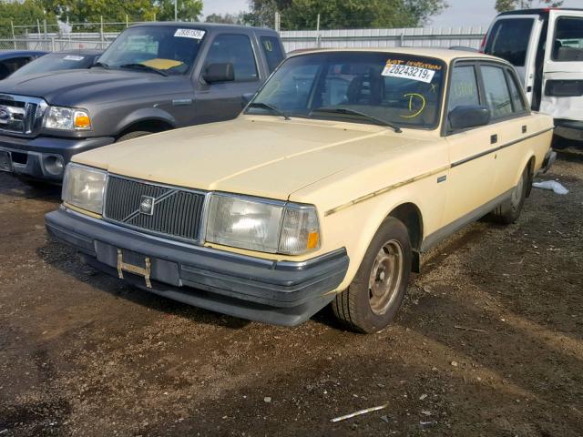 YV1AX8840G1188913 - 1986 VOLVO 244 DL YELLOW photo 2