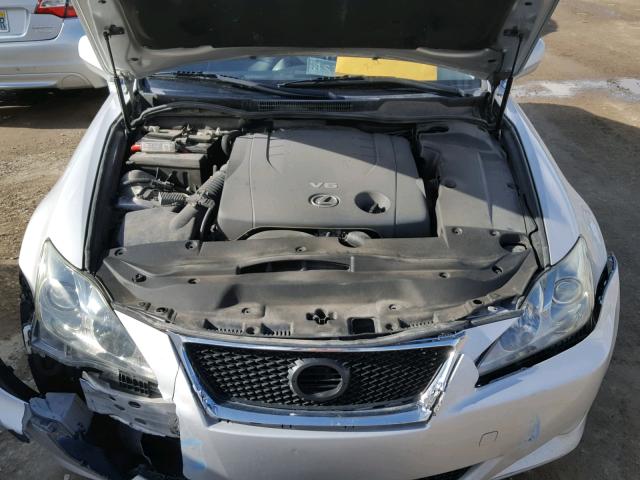 JTHCK262675015187 - 2007 LEXUS IS 250 SILVER photo 7