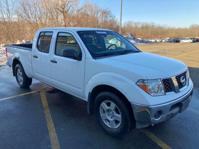 1N6AD09W58C429674 - 2008 NISSAN FRONTIER C WHITE photo 1