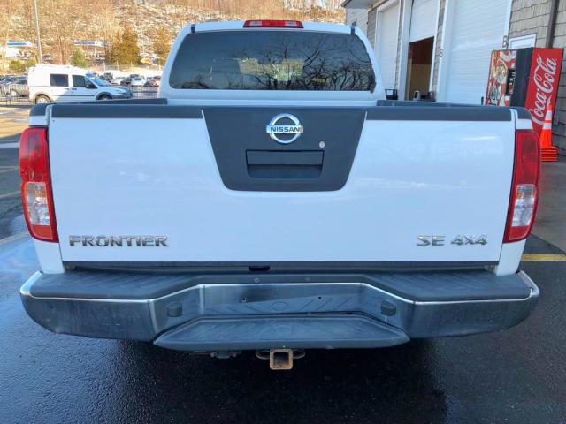 1N6AD09W58C429674 - 2008 NISSAN FRONTIER C WHITE photo 9