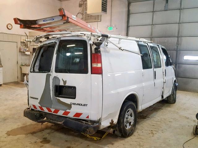 1GCFG15X531176624 - 2003 CHEVROLET EXPRESS G1 WHITE photo 4