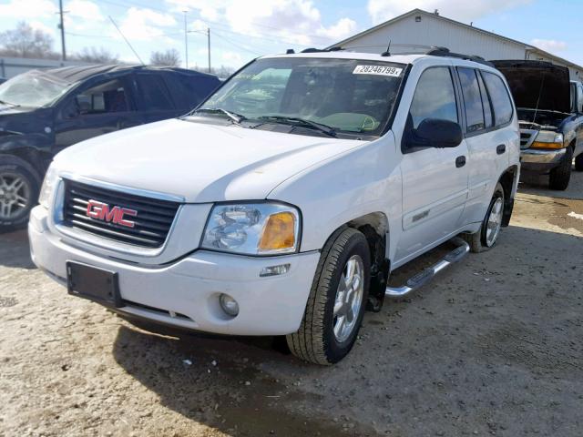 1GKDT13S352150437 - 2005 GMC ENVOY WHITE photo 2