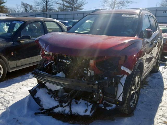 5N1ET2MV9JC820684 - 2018 NISSAN ROGUE SV H RED photo 2