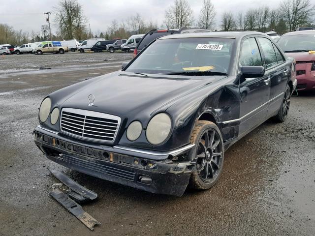 WDBJF55F7VA292260 - 1997 MERCEDES-BENZ E 320 BLACK photo 2