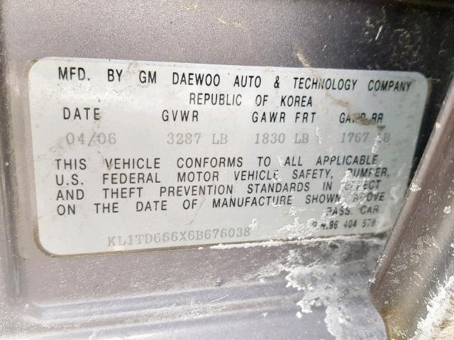 KL1TD666X6B676038 - 2006 CHEVROLET AVEO BASE ნაცრისფერი ფოტო 10
