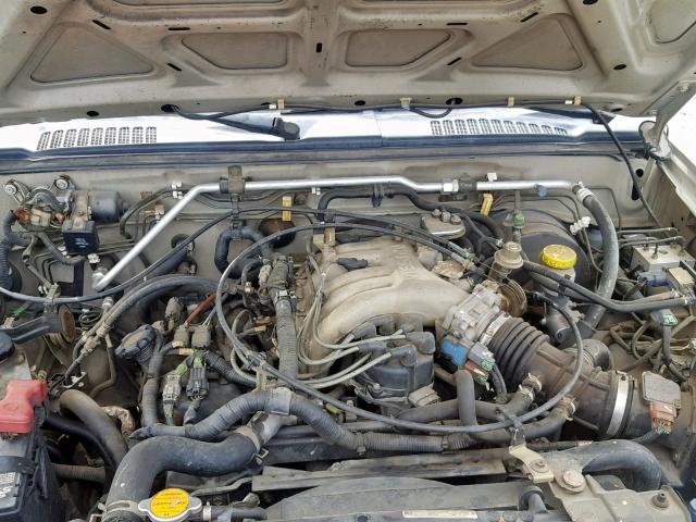 1N6ED27T8YC316551 - 2000 NISSAN FRONTIER C SILVER photo 7