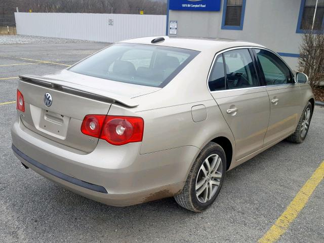 3VWSF71K16M727571 - 2006 VOLKSWAGEN JETTA 2.5 BEIGE photo 4