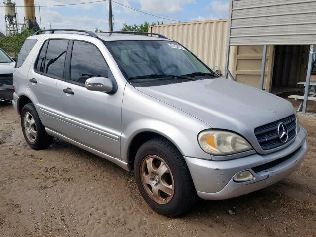 4JGAB54E52A313863 - 2002 MERCEDES-BENZ ML 320 SILVER photo 1