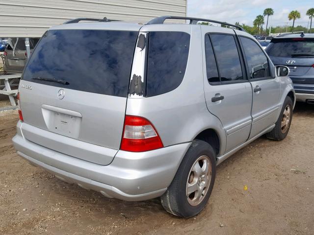 4JGAB54E52A313863 - 2002 MERCEDES-BENZ ML 320 SILVER photo 4