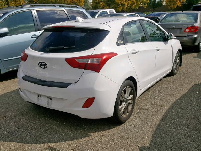 KMHD35LE2DU061132 - 2013 HYUNDAI ELANTRA GT WHITE photo 4