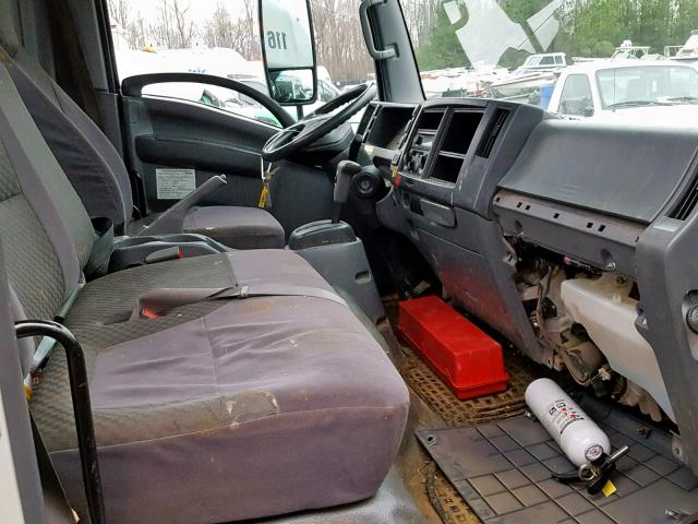 JALC4W168F7004027 - 2015 ISUZU NPR HD WHITE photo 5