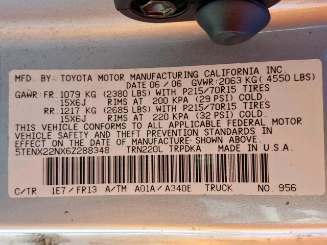 5TENX22NX6Z288348 - 2006 TOYOTA TACOMA SILVER photo 10