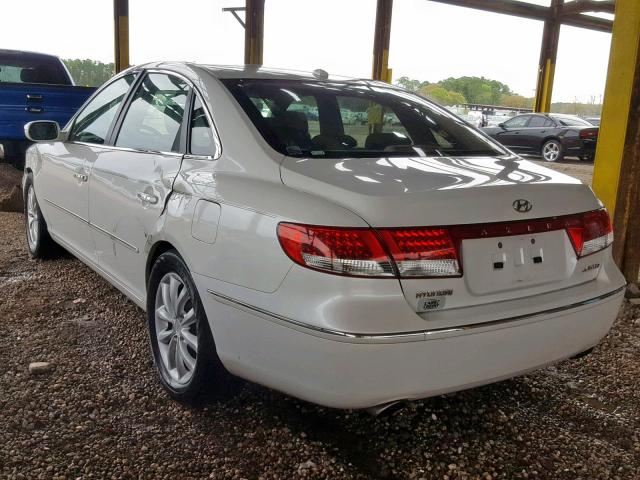 KMHFC46F68A276155 - 2008 HYUNDAI AZERA SE WHITE photo 3