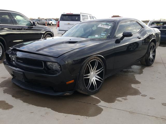 2C3CDYAG4EH302412 - 2014 DODGE CHALLENGER SXT  photo 2