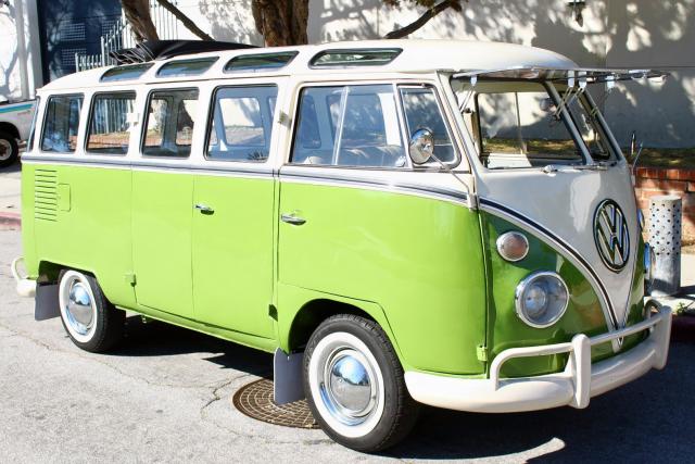 000000000BH272698 - 1972 VOLKSWAGEN BUS GREEN photo 1