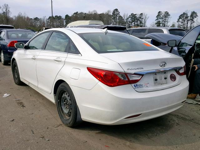 5NPEB4AC0CH427959 - 2012 HYUNDAI SONATA GLS WHITE photo 3