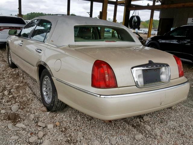 1LNHM83W8YY883991 - 2000 LINCOLN TOWN CAR C BEIGE photo 3