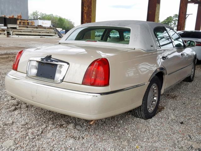 1LNHM83W8YY883991 - 2000 LINCOLN TOWN CAR C BEIGE photo 4