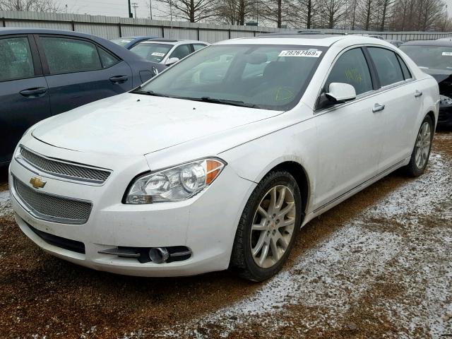 1G1ZE5E10BF204877 - 2011 CHEVROLET MALIBU LTZ WHITE photo 2