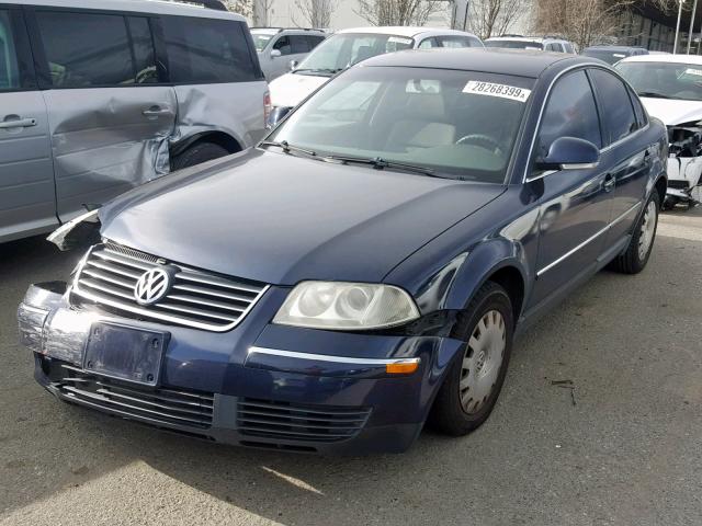 WVWMD63B64P155901 - 2004 VOLKSWAGEN PASSAT GL BLUE photo 2