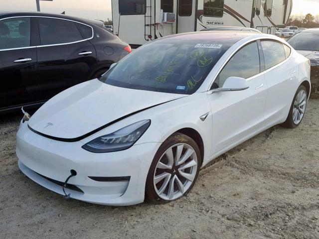 5YJ3E1EA1JF006527 - 2018 TESLA MODEL 3 WHITE photo 2