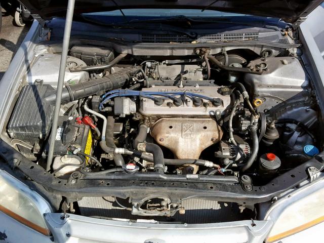 1HGCF86631A069154 - 2001 HONDA ACCORD VAL SILVER photo 7