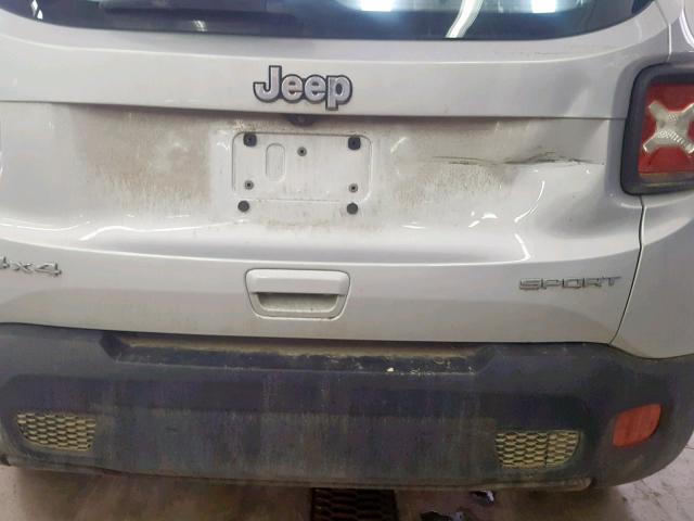 ZACCJBAB8JPH45385 - 2018 JEEP RENEGADE S ვერცხლისფერი ფოტო 9