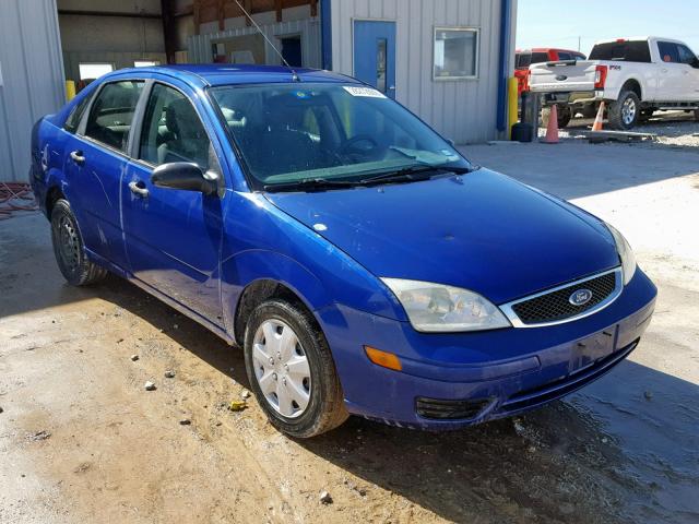 1FAFP34NX6W172612 - 2006 FORD FOCUS ZX4 BLUE photo 1