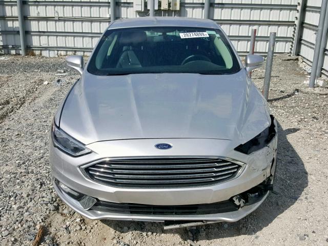 3FA6P0RU2JR168676 - 2018 FORD FUSION TIT SILVER photo 9