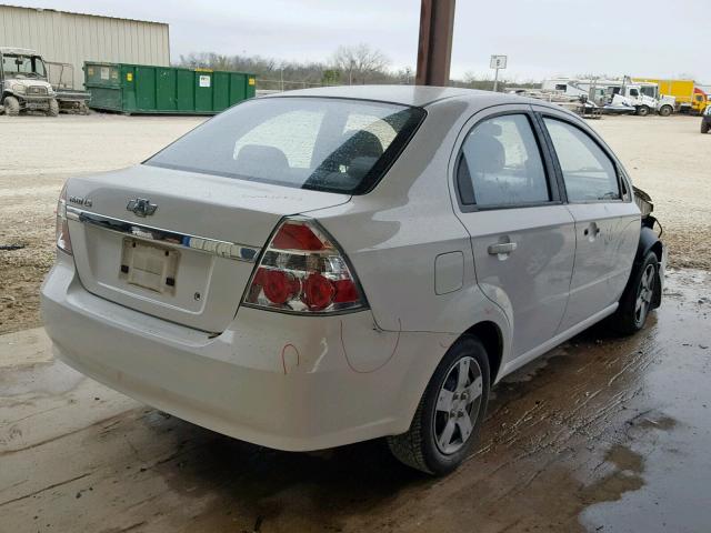 KL1TD56658B146248 - 2008 CHEVROLET AVEO BASE WHITE photo 4