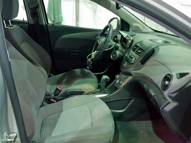 1G1JA5SH3C4159585 - 2012 CHEVROLET SONIC LS 银色 照片 5