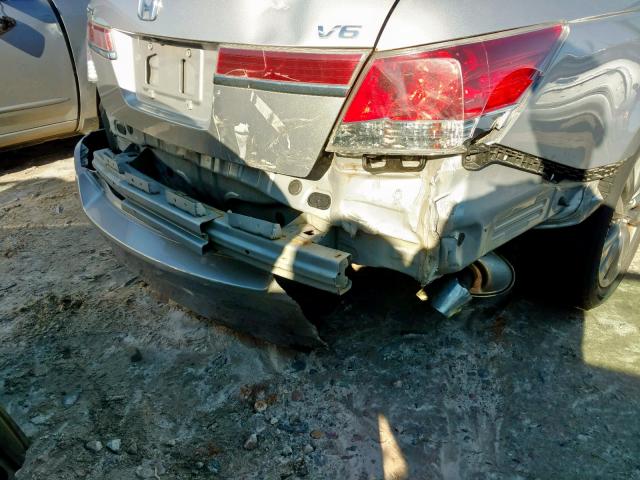 1HGCP3F8XCA001888 - 2012 HONDA ACCORD EXL SILVER photo 9