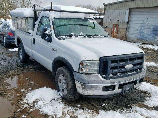 1FDSF30516EB20112 - 2006 FORD F350 SRW S WHITE photo 1