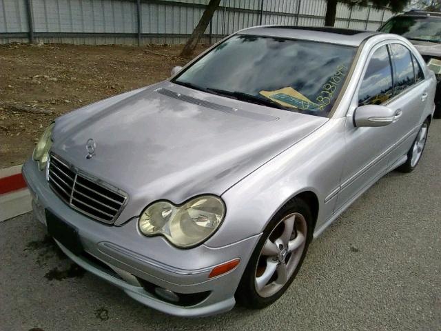 WDBRF40J25F669881 - 2005 MERCEDES-BENZ C 230K SPO SILVER photo 2