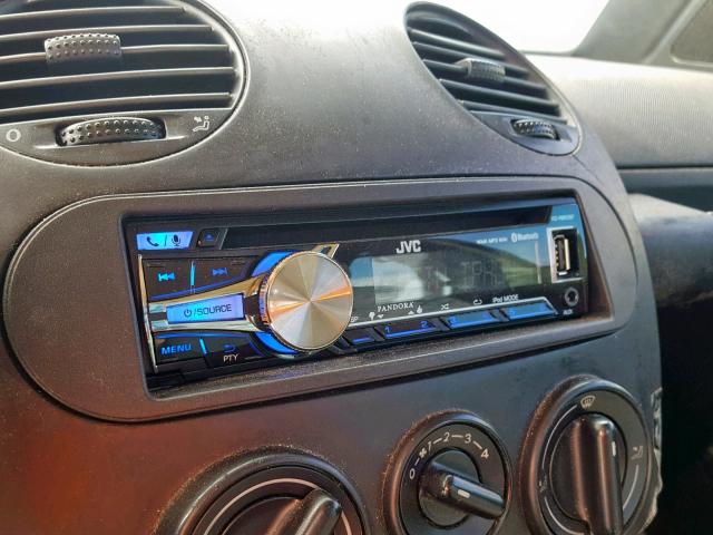 3VWDD21C71M420330 - 2001 VOLKSWAGEN NEW BEETLE 绿色 照片 9