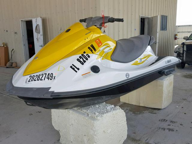 YAMA1143C515 - 2015 YAMAHA WAVERUNNER YELLOW photo 2