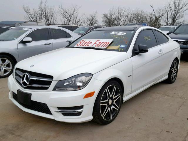 WDDGJ4HB2FG406215 - 2015 MERCEDES-BENZ C 250 WHITE photo 2