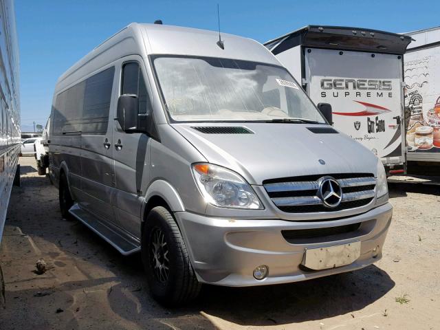 WD3PE8CC4D5751173 - 2013 MERCEDES-BENZ SPRINTER 2 SILVER photo 1