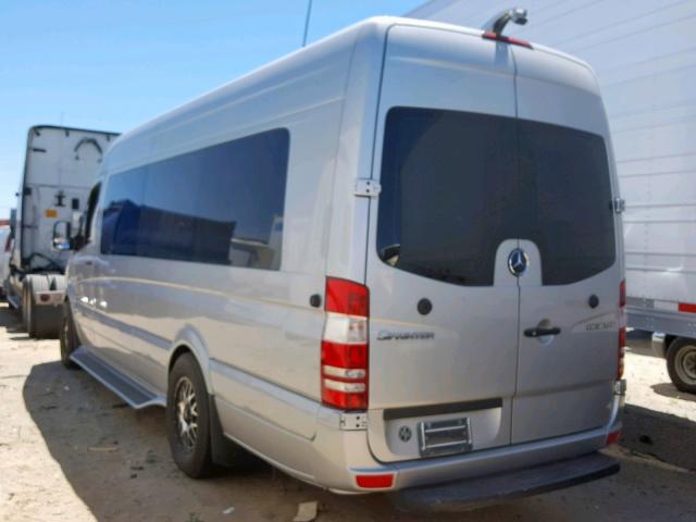 WD3PE8CC4D5751173 - 2013 MERCEDES-BENZ SPRINTER 2 SILVER photo 3