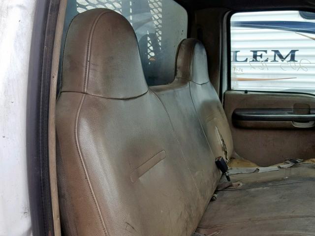 1FDAF56P33EC58830 - 2003 FORD F550 SUPER WHITE photo 6