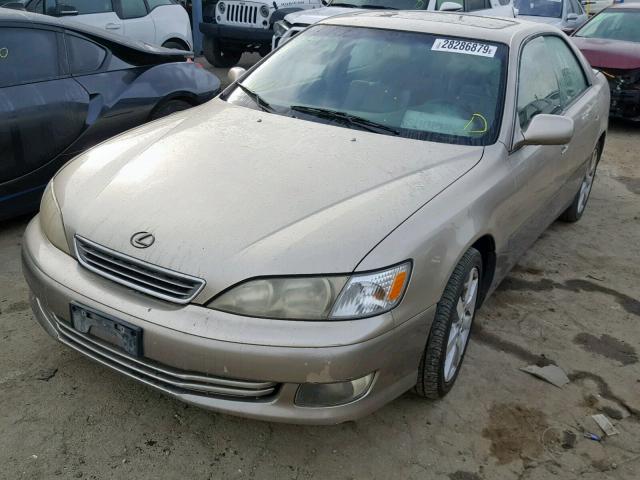 JT8BF28G1Y0285452 - 2000 LEXUS ES 300 GOLD photo 2