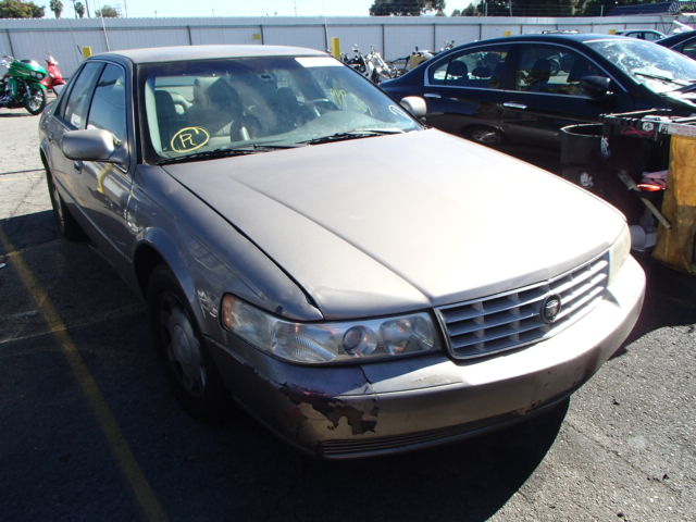 1G6KS54Y51U137657 - 2001 CADILLAC SEVILLE SL GOLD photo 1